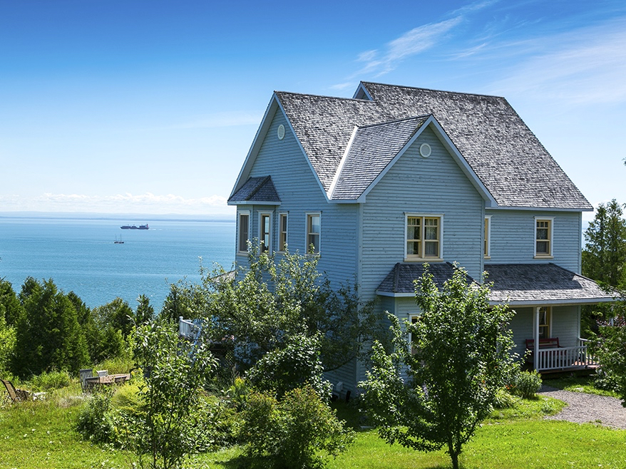 Waterfront Cottages for Rent in Quebec #9