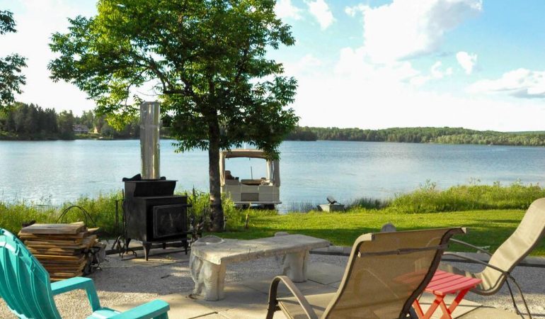 Cottages for Rent in Outaouais, Quebec #00