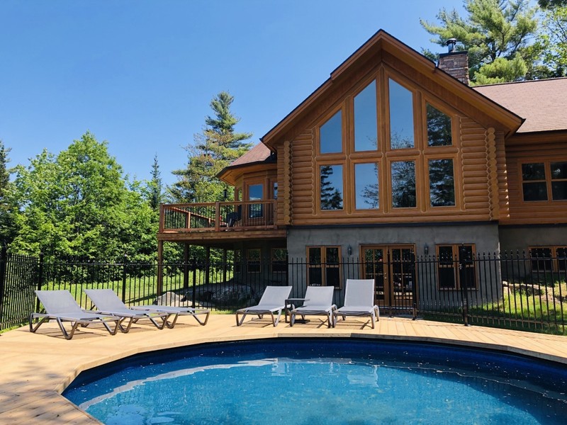 Cottages for rent with pool in Quebec #4