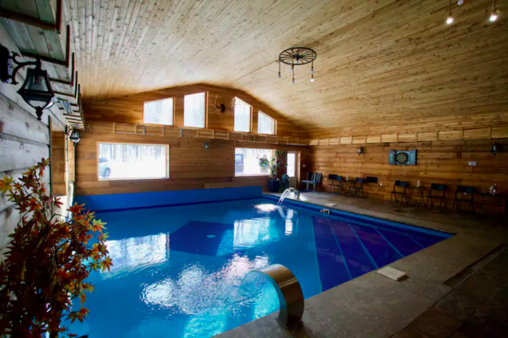 Cottages for rent with pool in Quebec #20