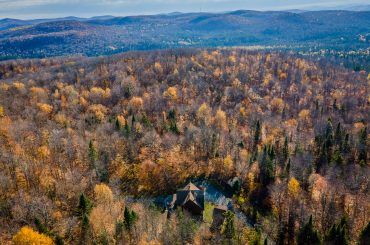 Cottages for rent for 10 people in Laurentians #00