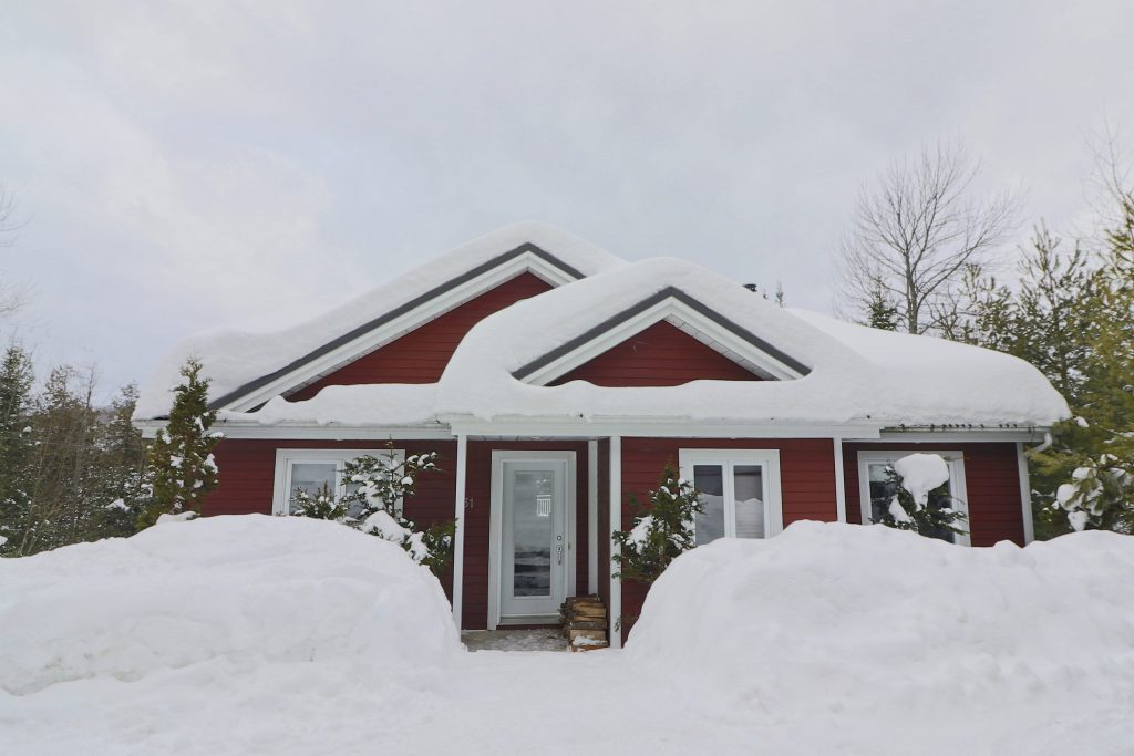 Waterfont cottages for rent in Eastern Townships #14