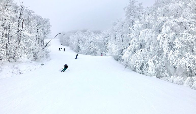 skiing in mount tremblant